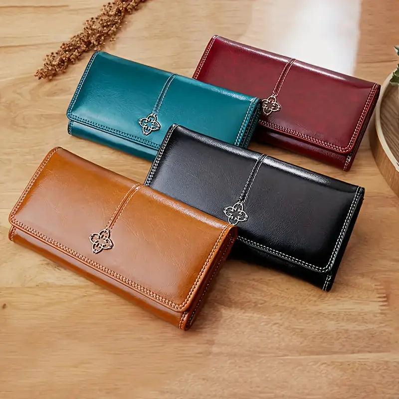 Chic Bifold Synthetic Leather Wallet