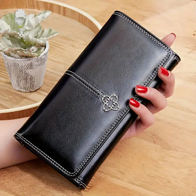 Chic Bifold Synthetic Leather Wallet