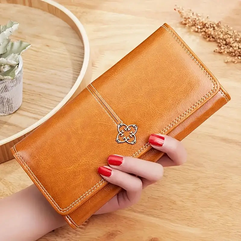 Chic Bifold Synthetic Leather Wallet