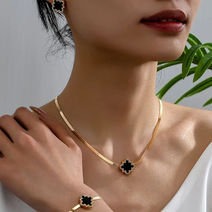 Vintage-Inspired Iron Jewelry for Women